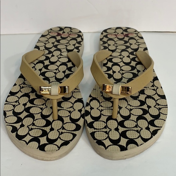 COACH Amel Rubber Signature C Bow Flip Flops Milk - Picture 3 of 10